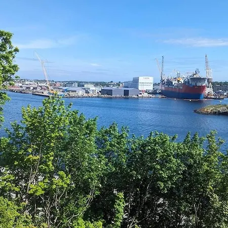 Large With Fantastic View Apartment