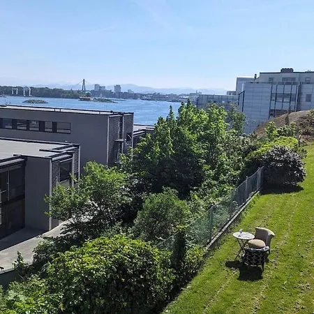 Large With Fantastic View Apartment *